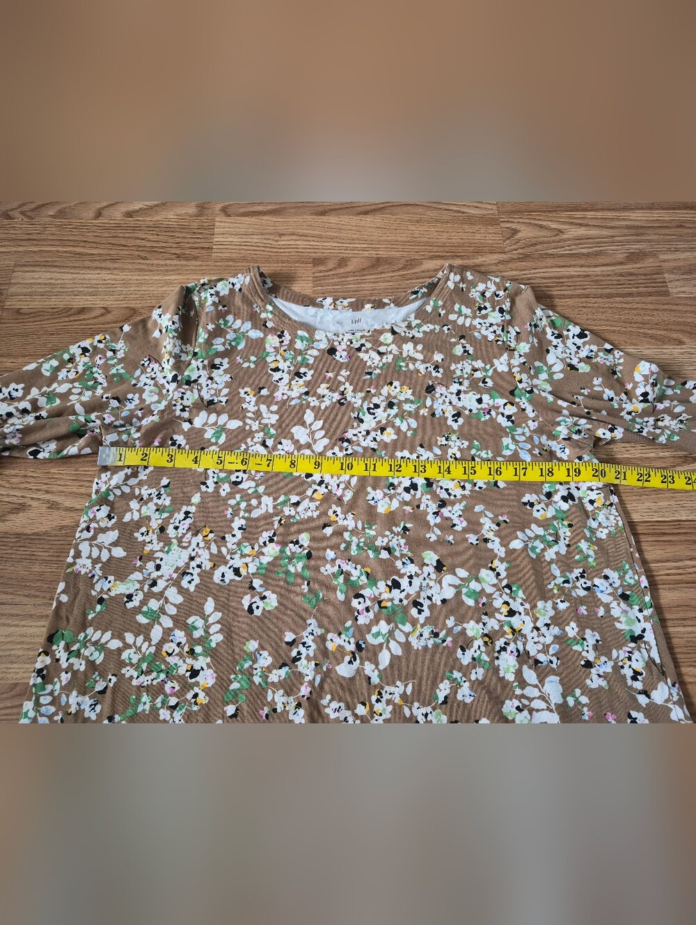 J. Jill Luxe Supima Crew-Neck Tunic Floral Quarter Sleeve Shirt - Picture 7 of 7